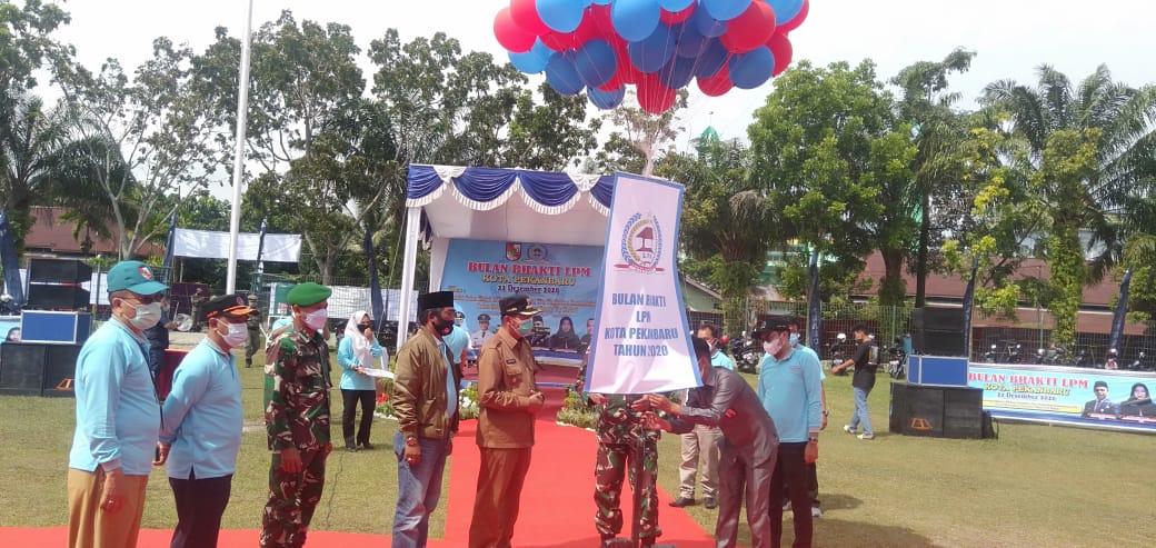 Dandim 0301/PBR Hadiri Acara Bulan Bhakti LPM Kota Pekanbaru Di Lapangan Asrama Pancasila