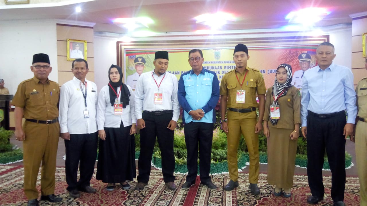 Bupati Rohil Membuka Acara Bimtek BUMKep Di Bagansiapiapi