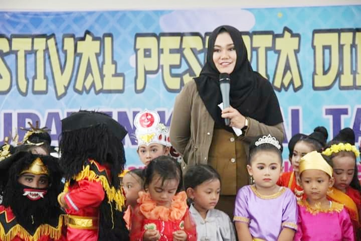 Bupati Kendal Mirna Annisa Hadiri Festival Peserta PAUD
