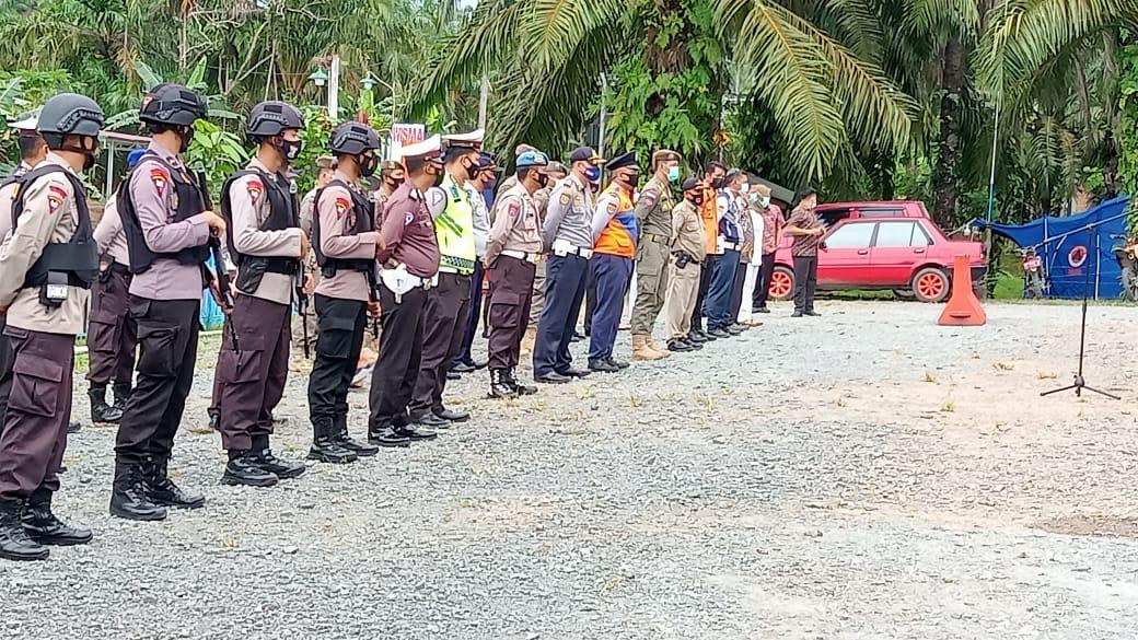 Sebanyak 110 Personel Brimob Polda Riau Dturunkan Untuk Perketat Posko Perbatasan Antar Provinsi