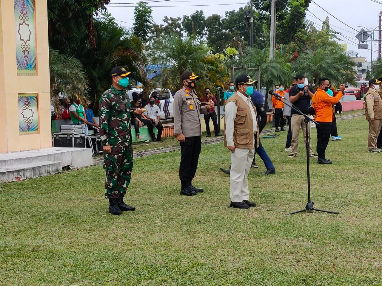 Bupati Kampar Didampingi Forkopimda Sosialisasikan Ke Masyarakat Perbup Nomor 44 Tahun 2020 Tentang Protokol Kesehatan