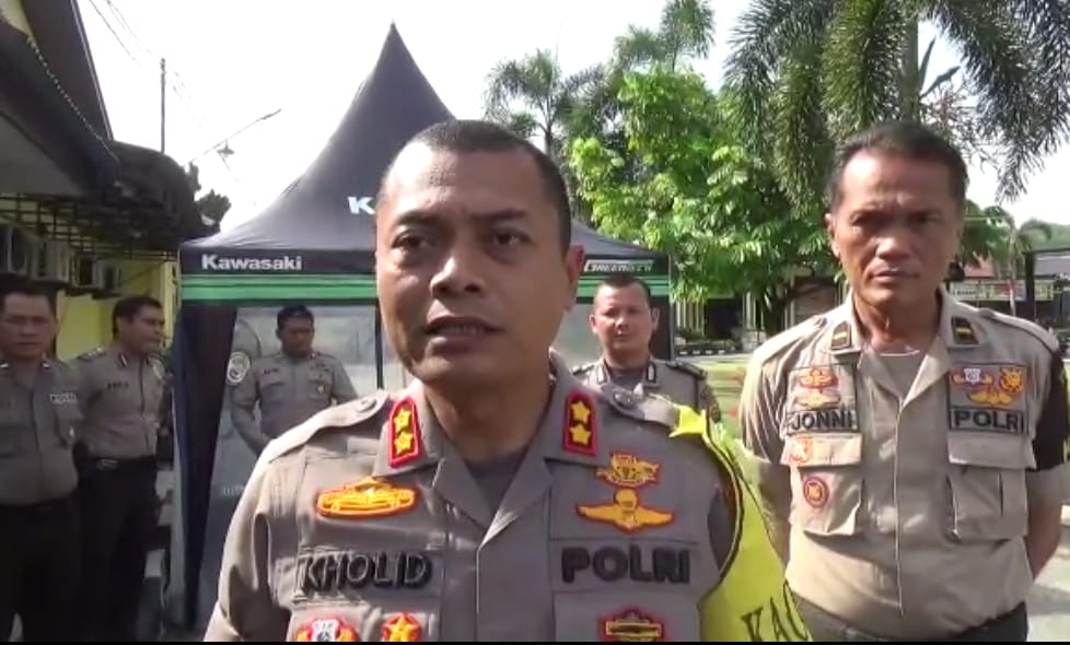 Antisipasi Penyebaran Covid-19, Setiap Tamu Polres Kampar Harus Lewati Box Sterelisasi