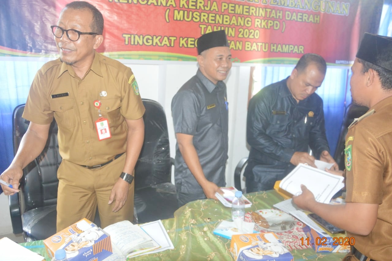 Kabid Ekonomi Bappeda Rohil Ahmad Sukri, hadiri Musrenbang Kecamatan Batu Hampar