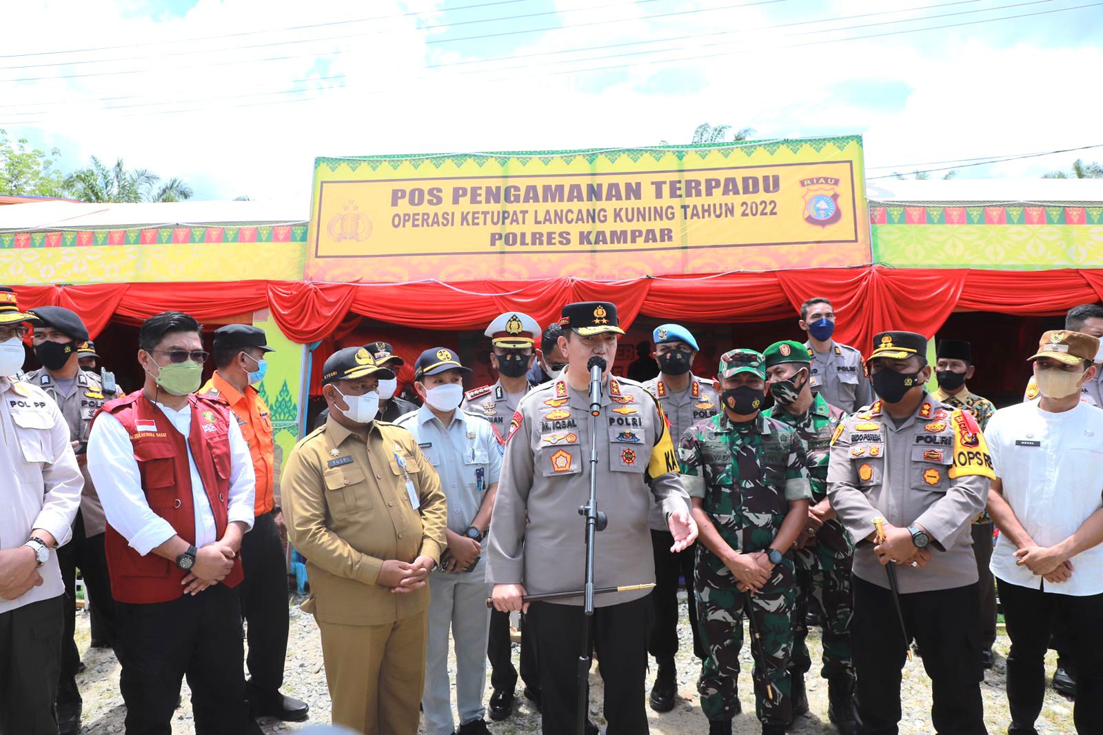 Personel Kita Sangat Siap, Tegas Kapolda Riau Saat Tinjau Pos Terpadu Perbatasan Riau - Sumbar