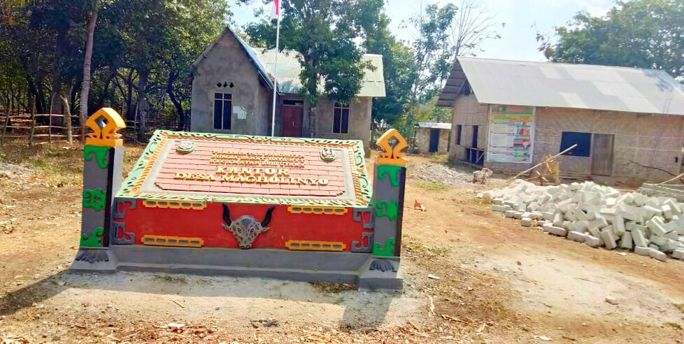 Keren! Kades Magho Linyo, Pasang Papan Transparansi Anggaran Dana Desa