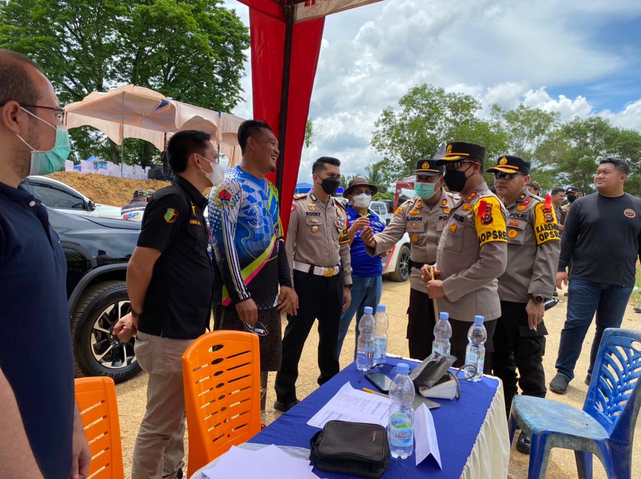 Lebaran Kedua, Polres Inhu Tempatkan Personil Di Tempat Keramaian Masyarakat