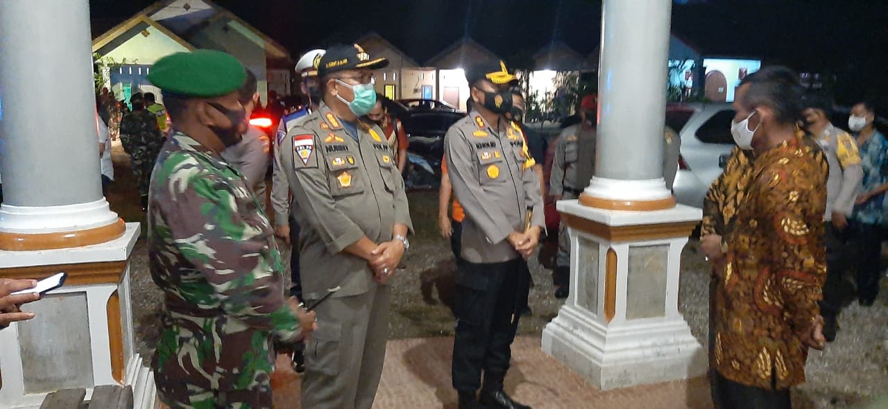 Kapolres Kampar Pimpin Patroli Gabungan Skala Besar Pada Malam Hari Natal