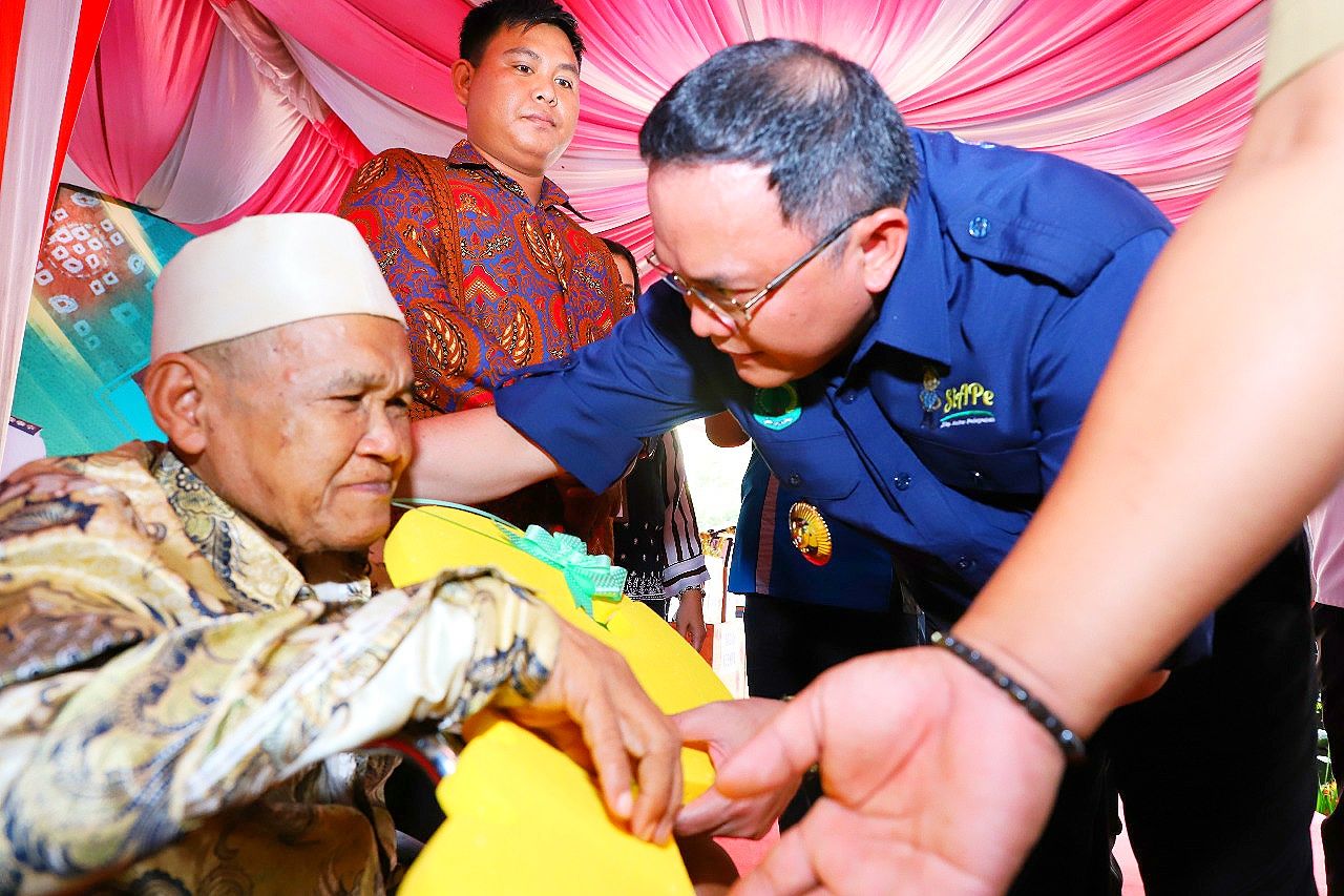 Bedah Rumah Sarwani dari PAD Desa, Operasi Katarak Dibantu Bupati Muba