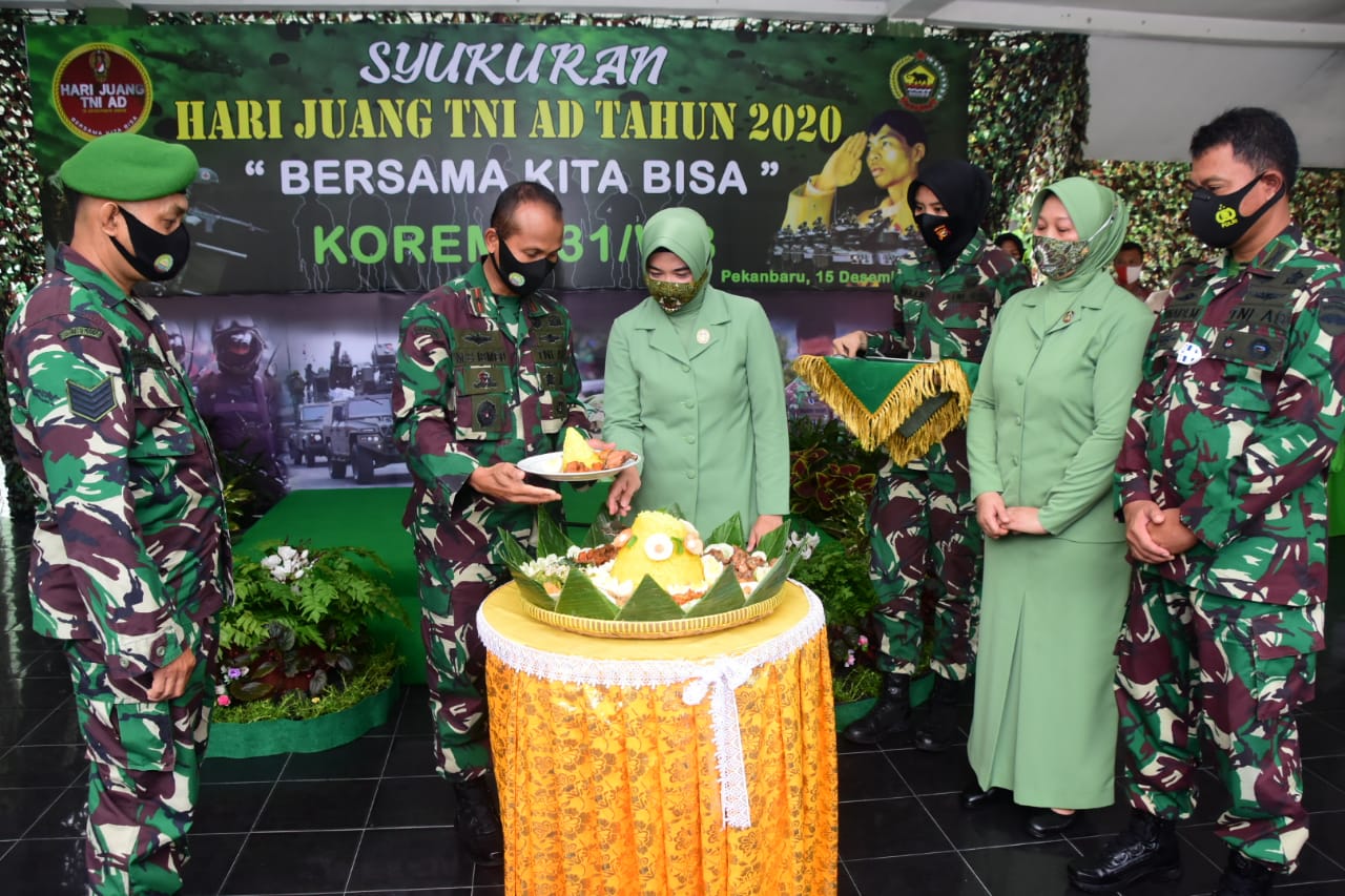 Korem 031/WB Gelar Syukuran Dan Bakti Sosial Pembagian Sembako Dalam Rangka Peringati Hari Juang TNI AD