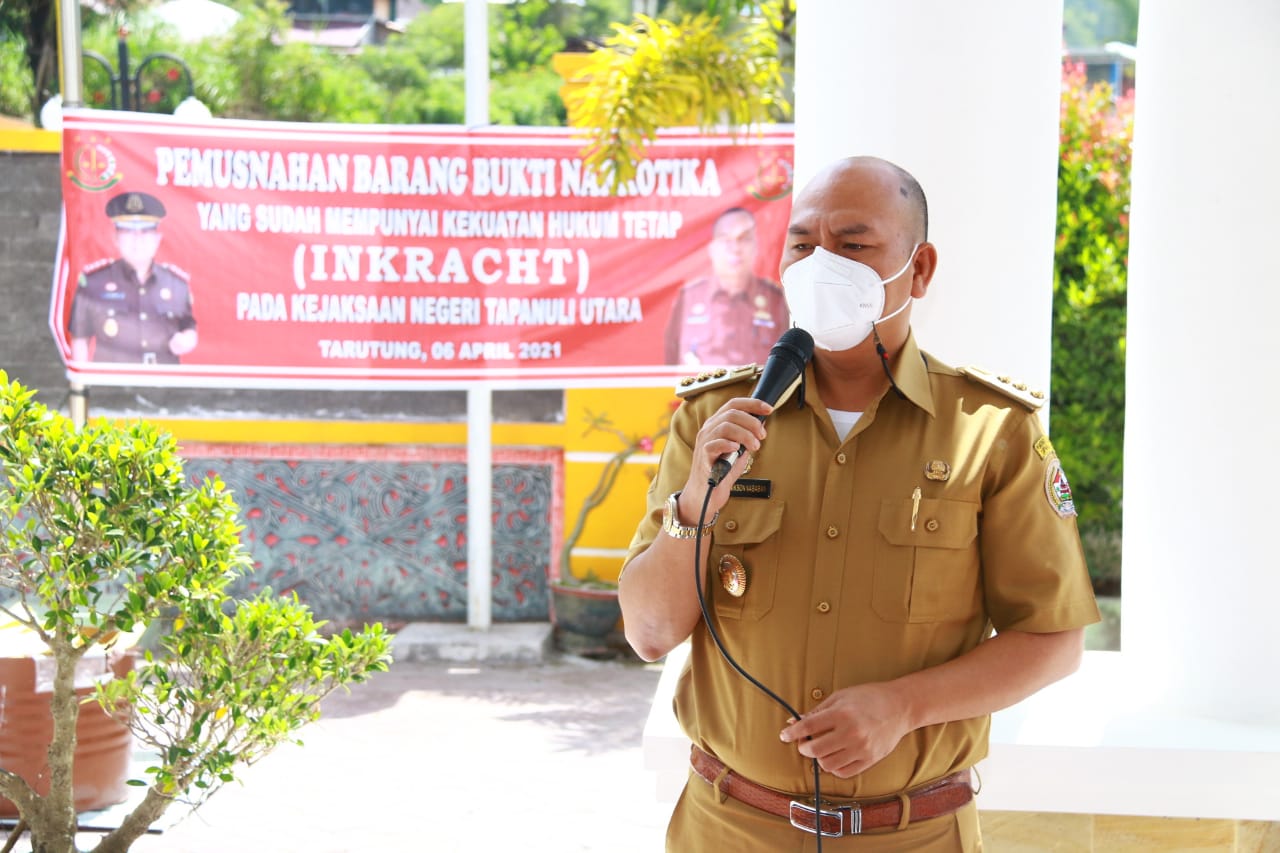 Bupati Taput Hadiri Acara Pemusnahan Barang Bukti Narkotika di Kantor Kejaksaan Tarutung