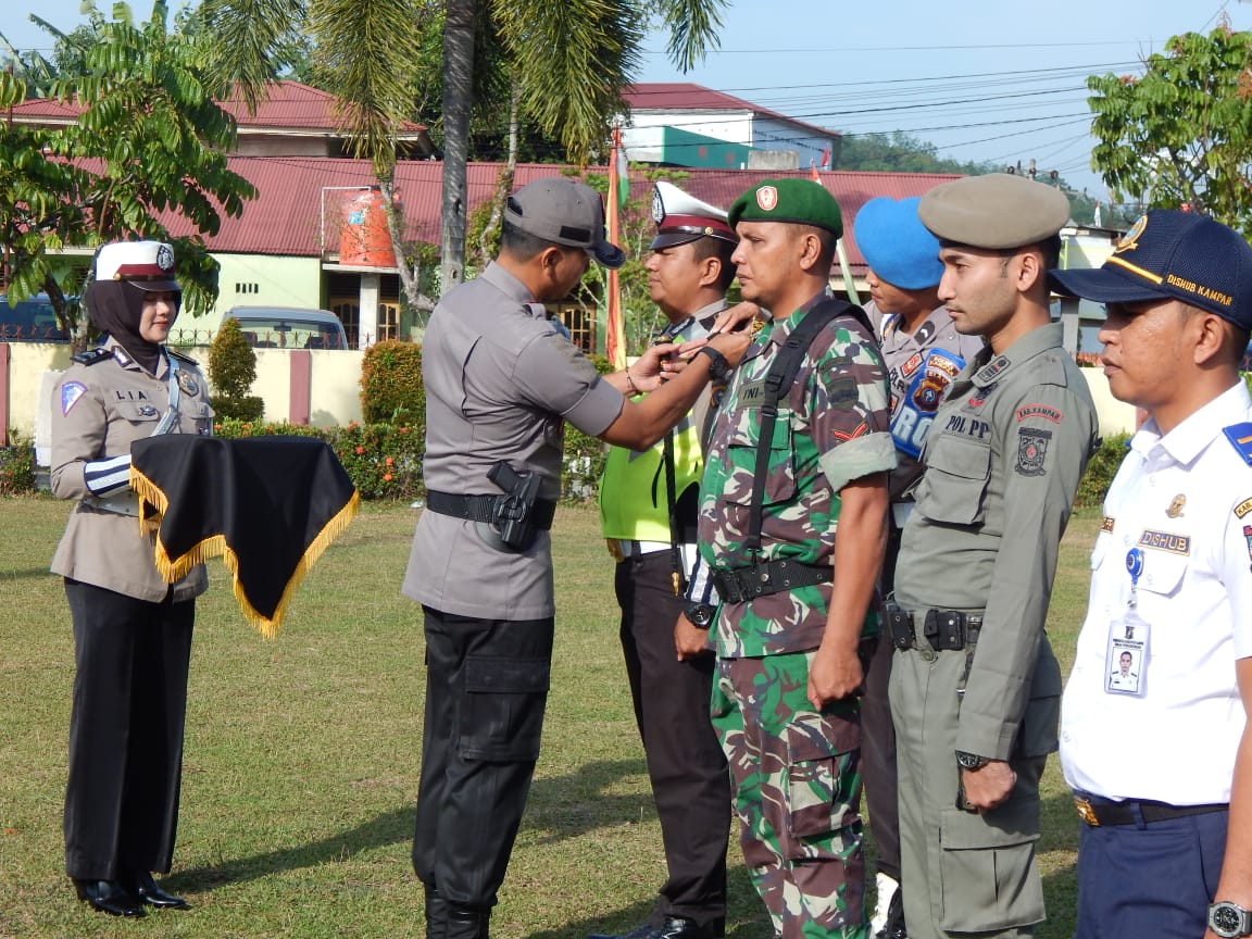 Kapolres Kampar Pimpin Apel Gelar Pasukan Operasi Patuh Muara Takus 2019