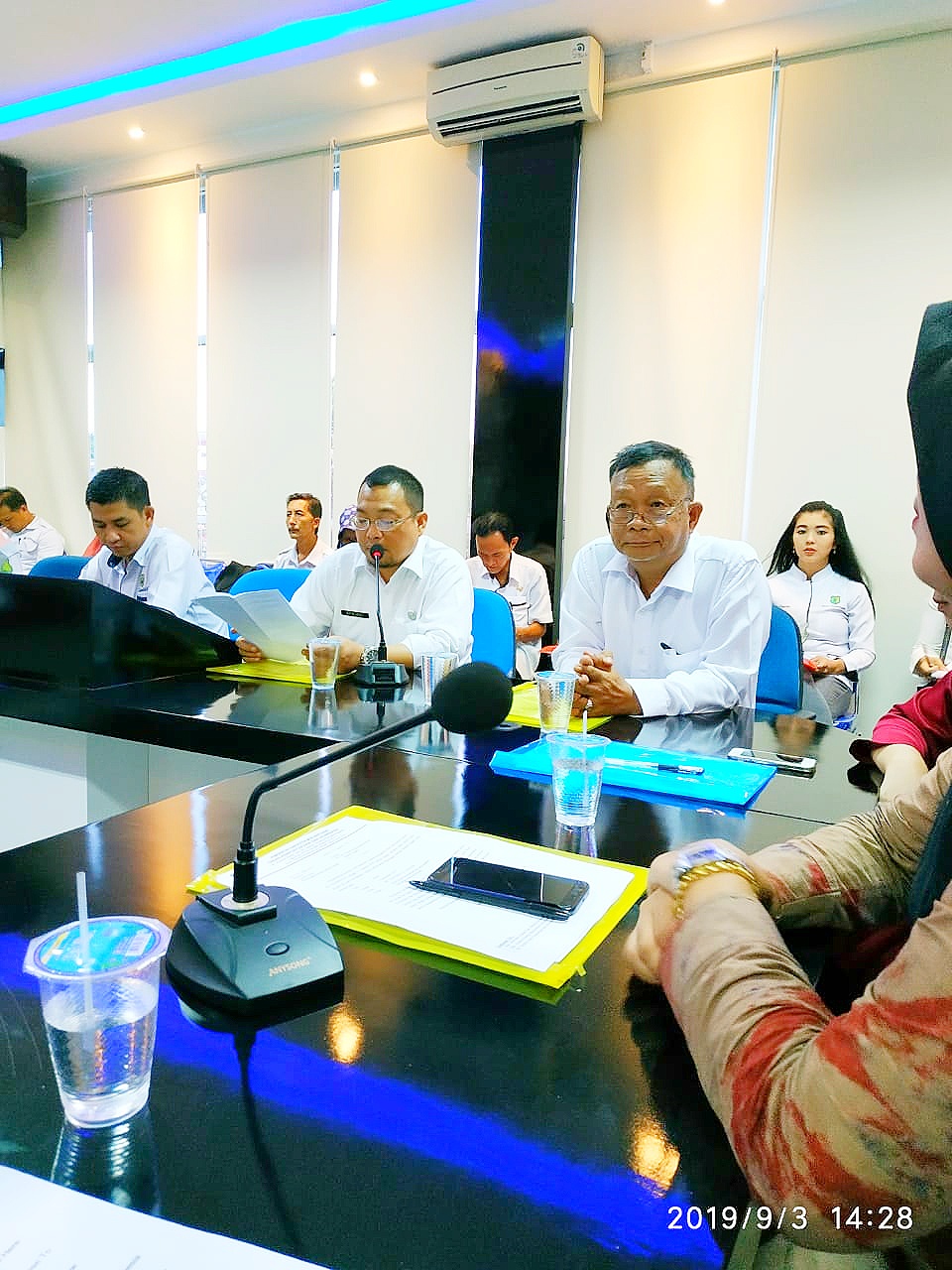 Apriadi Sekretaris DPK Muba Buka Kelas Percakapan Bahasa Inggris