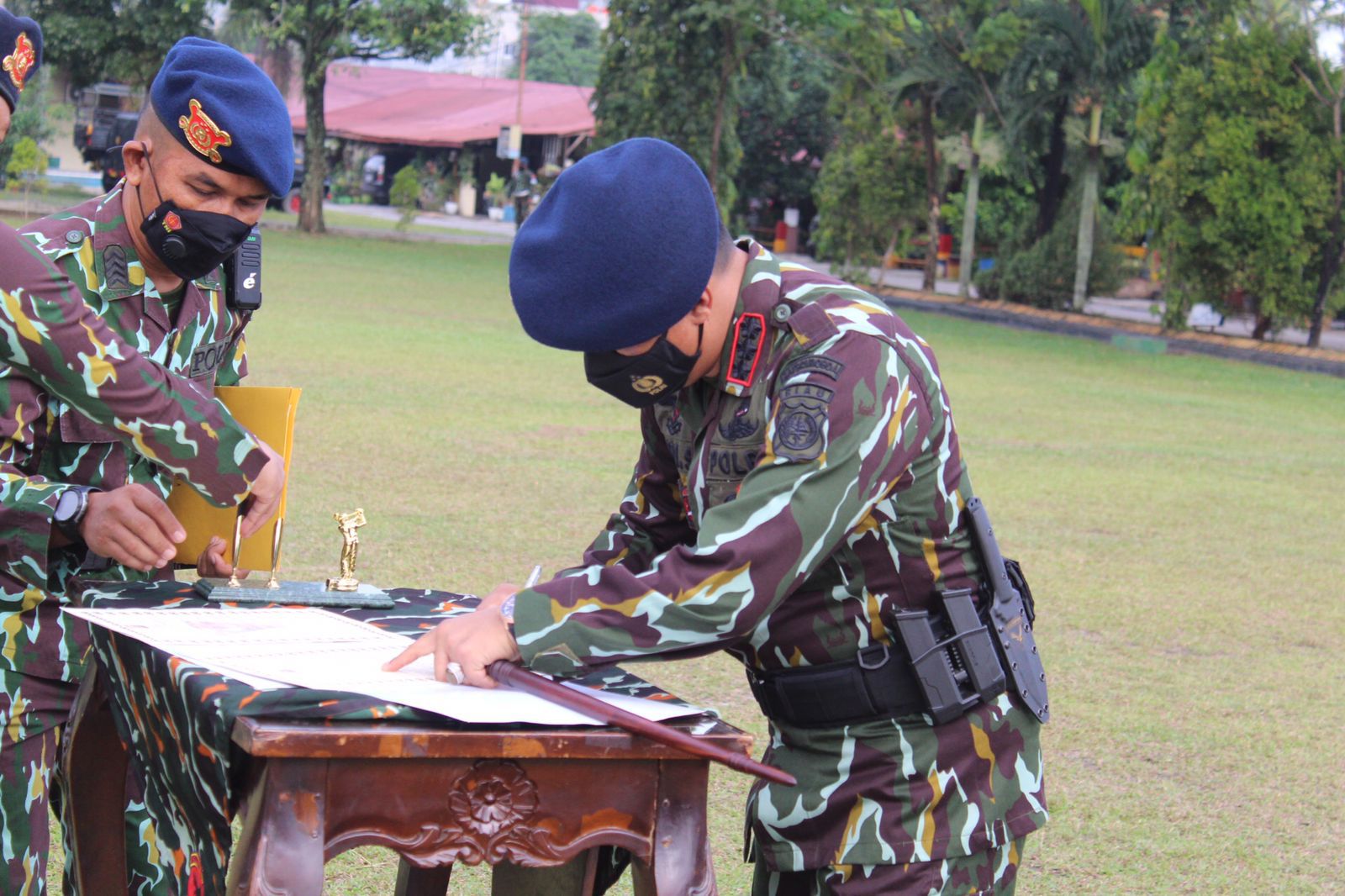 Dansat Brimob Polda Riau Pimpin Upacara Penyerahan Jabatan Danyon A Pelopor