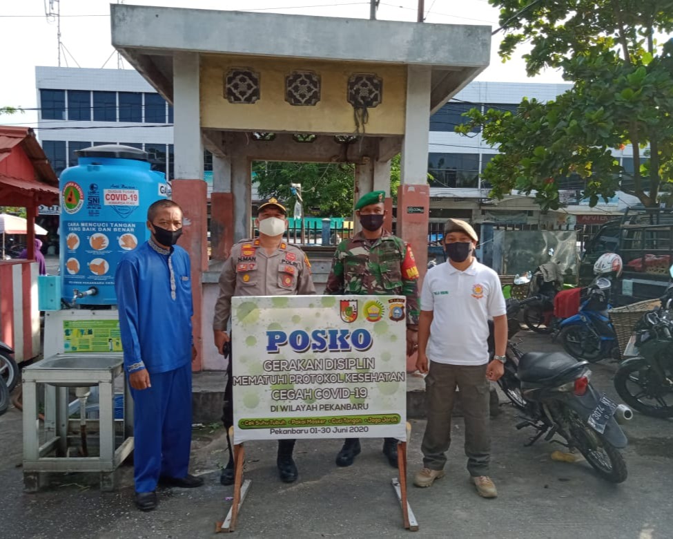 Cegah Penyebaran Covid-19, Kodim 0301/PBR Gerakkan Babinsa Lakukan Sosialisasi di Pusat Keramaian