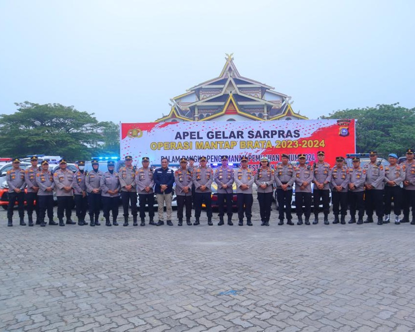 Jelang Pemilu 2024, Kapolresta Pekanbaru Gelar Apel Sarpras Operasi Mantap Brata 2023-2024