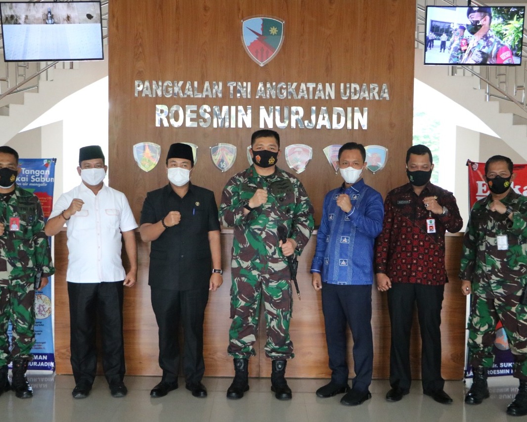 Mengawali Tugas, Pimpinan DPRD Riau Sambangi Danlanud RSN