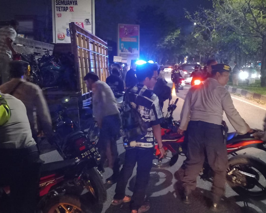 Antisipasi Geng Motor dan Balap Liar, Jajaran Polresta Pekanbaru Gelar Razia Lokasi Rawan