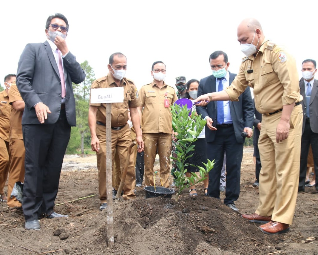 Sebagai Narasumber Seminar HKBP, Bupati Taput Paparkan Topik 'Sadar Wisata Bagi Masyarakat'