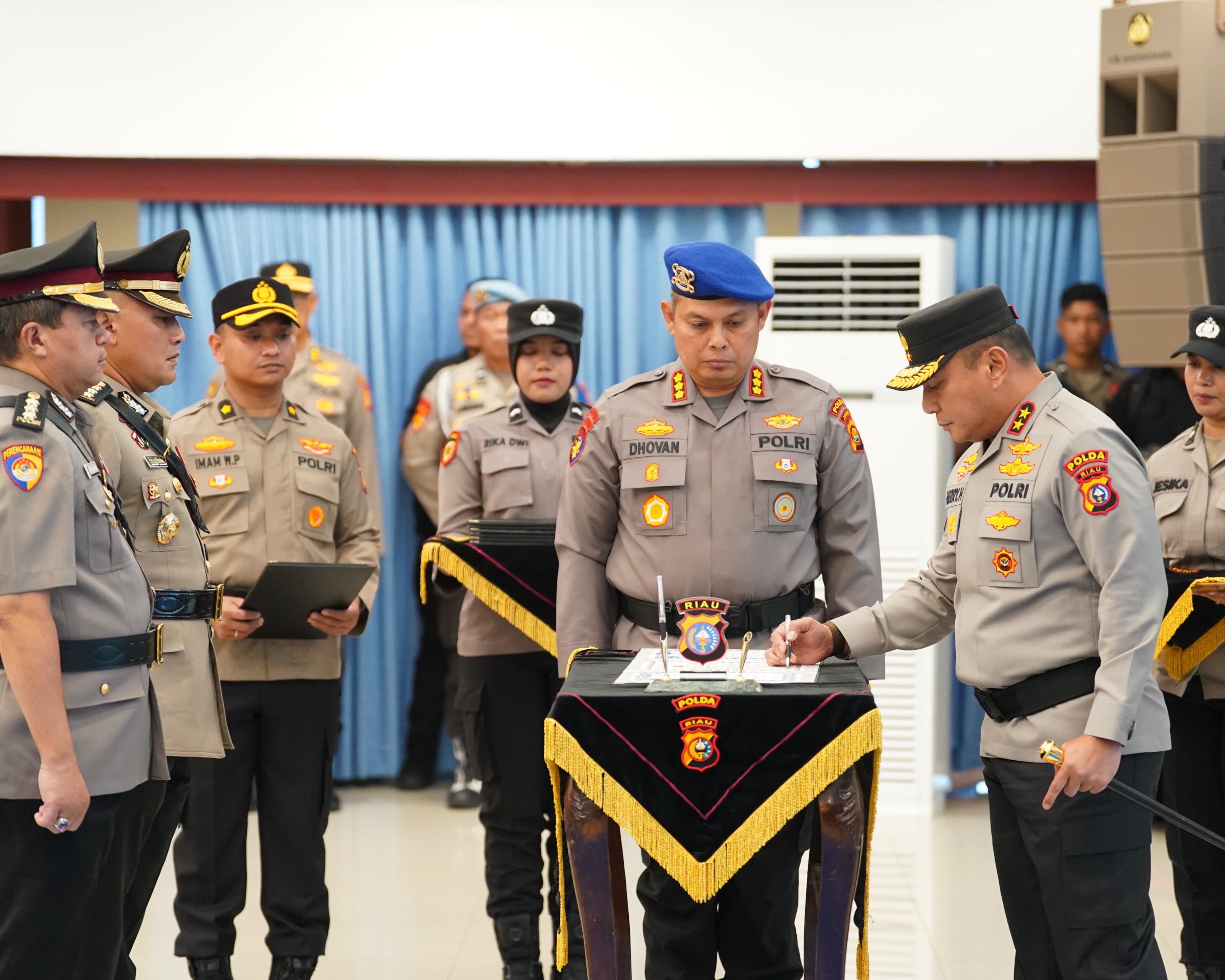 Dilantik Kapolda Irjen Pol Herry Heryawan, Ini Daftar Pejabat Baru Polda Riau