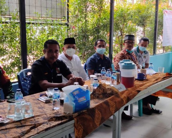 Babinsa Kodim 0301/PBR Pantau Pemilihan Ketua RW 01 Kelurahan Bina Widya