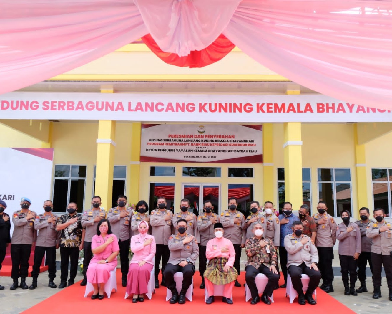 Gedung Serbaguna Lancang Kuning Kemala Bhayangkari Diresmikan, Ketua  Bhayangkari Daerah Riau : Kami Ingin Memberikan Yang Terbaik Untuk Masyarakat