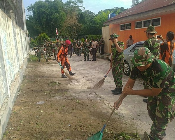 Kodim 0301/Pekanbaru Laksanakan Kegiatan Karya Bakti Pembersihan Rumah Ibadah Dalam Rangka Hari Juang Kartika Tahun 2019