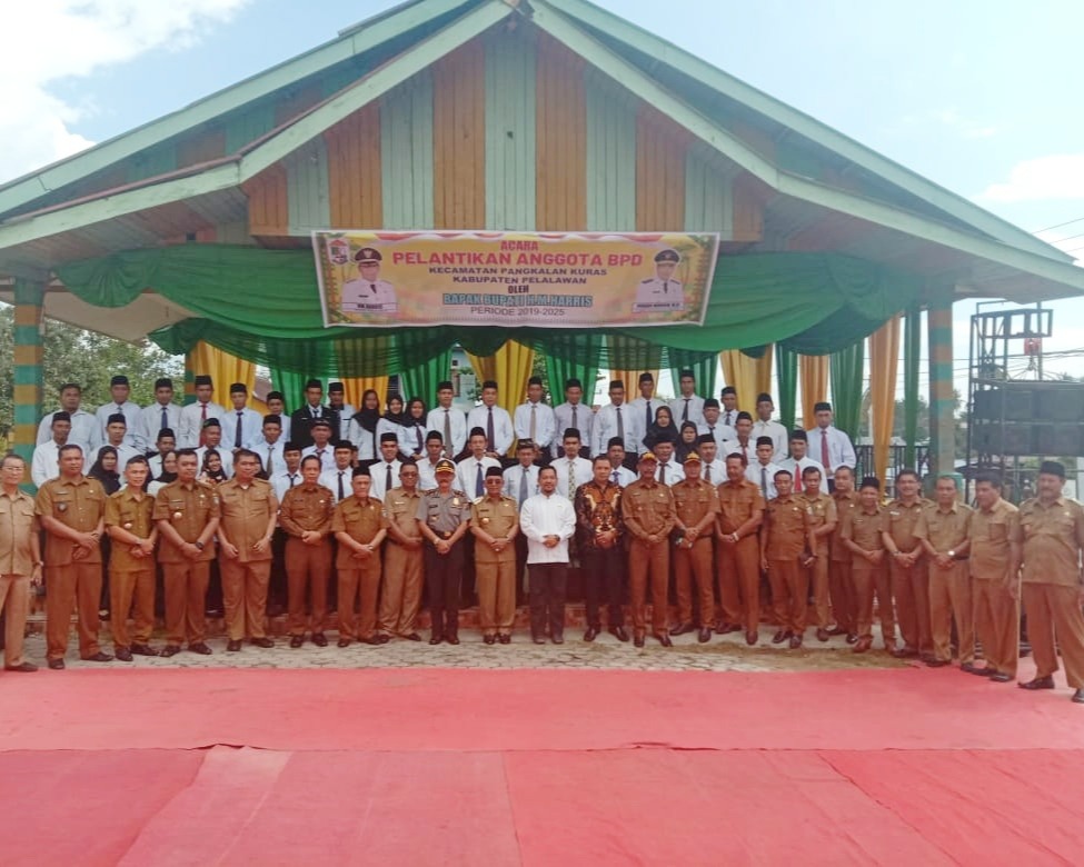 Bupati Pelalawan Lantik Ketua BPD se Kecamatan Pangkalan Kuras