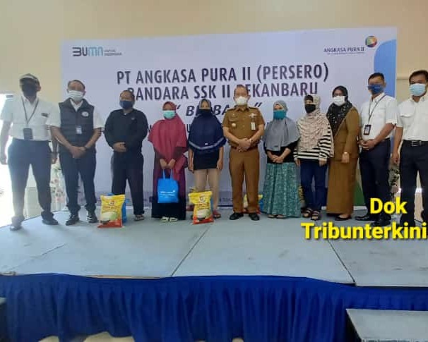 Jelang Bulan Suci Ramadhan 1442 H, PT Angkasa II (Persero) Bandara SSK II Pekanbaru Laksanakan Pasar Murah 'Berbagi' Untuk Masyarakat