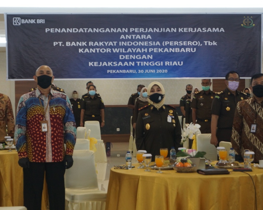 Penandatanganan Perjanjian Kerja Sama PT Bank Rakyat Indonesia (Persero) Tbk Kantor Wilayah Pekanbaru Dengan Kejaksaan Tinggi Riau