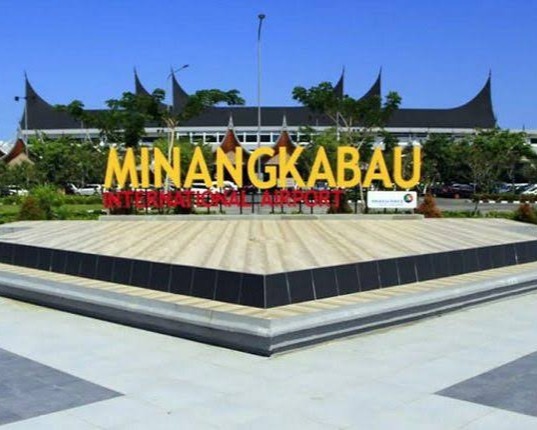 Bupati Padang Pariaman Sambangi Angkasa Pura II Cabang BIM, EGM AP II BIM Yos Suwagiono: Ada Wancana Memberi Bantuan APD dan Masker Ke RSUD Padang Pariaman