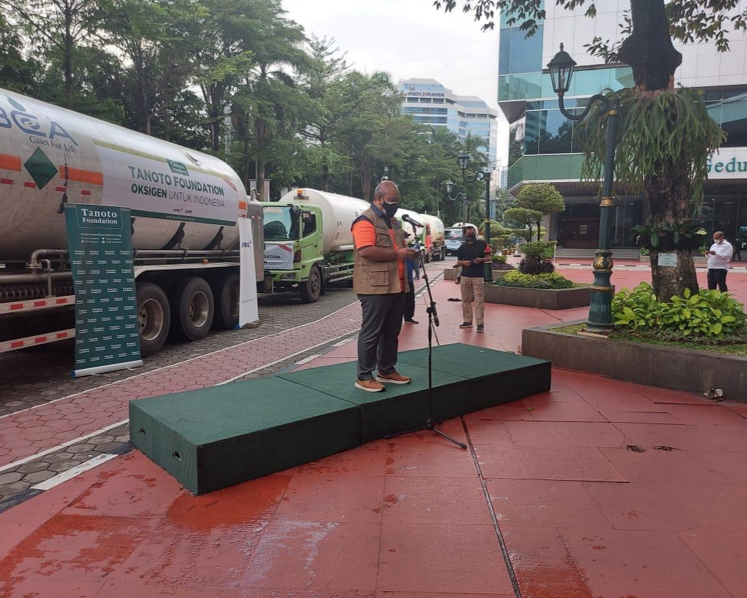 Jamin Keamanan Dan Kelancaran, Polda Riau Kawal Pengiriman 70 Ton Oksigen Untuk Pasien Covid-19 Di Jakarta