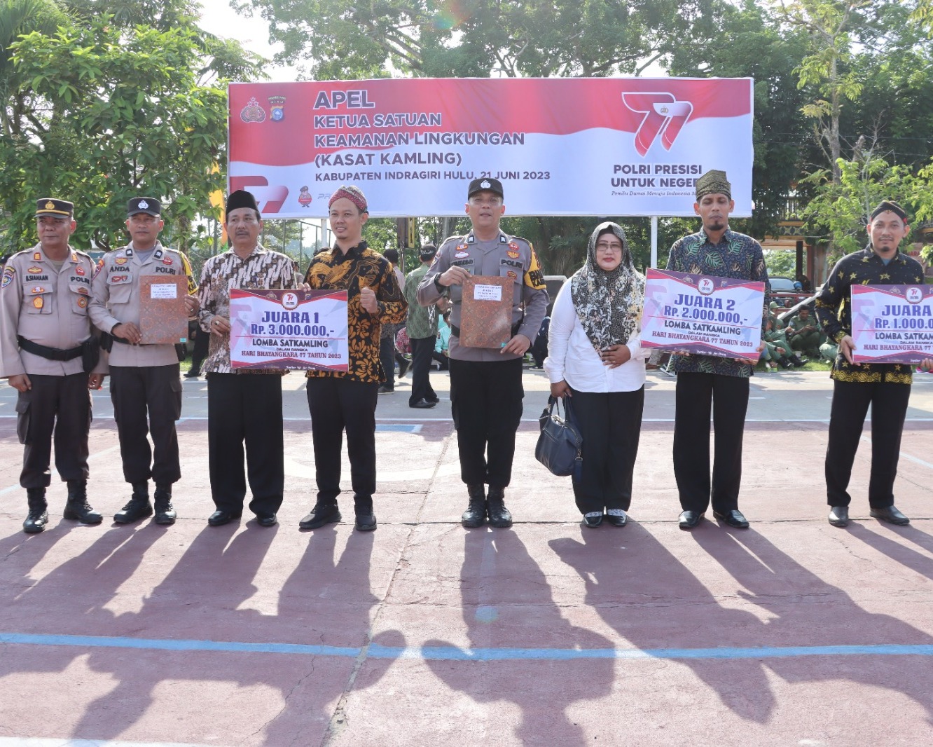 Dihadiri Pemkab Inhu dan Forkopimda, Kapolres Inhu Pimpin Apel Satkamling Tahun 2023