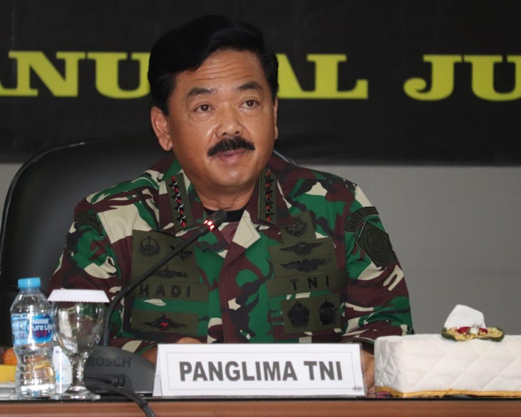 Panglima TNI dan Kapolri Pimpin Rapat Terkait Penanganan Covid-19 di Jawa Timur