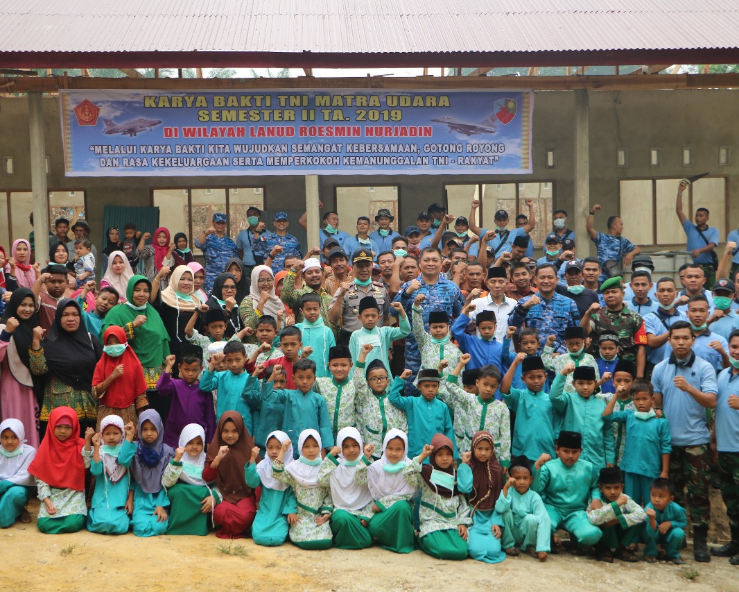 Danlanud RSN: Karya Bakti Sebagai Wujud Kemanunggalan TNI Dengan Rakyat