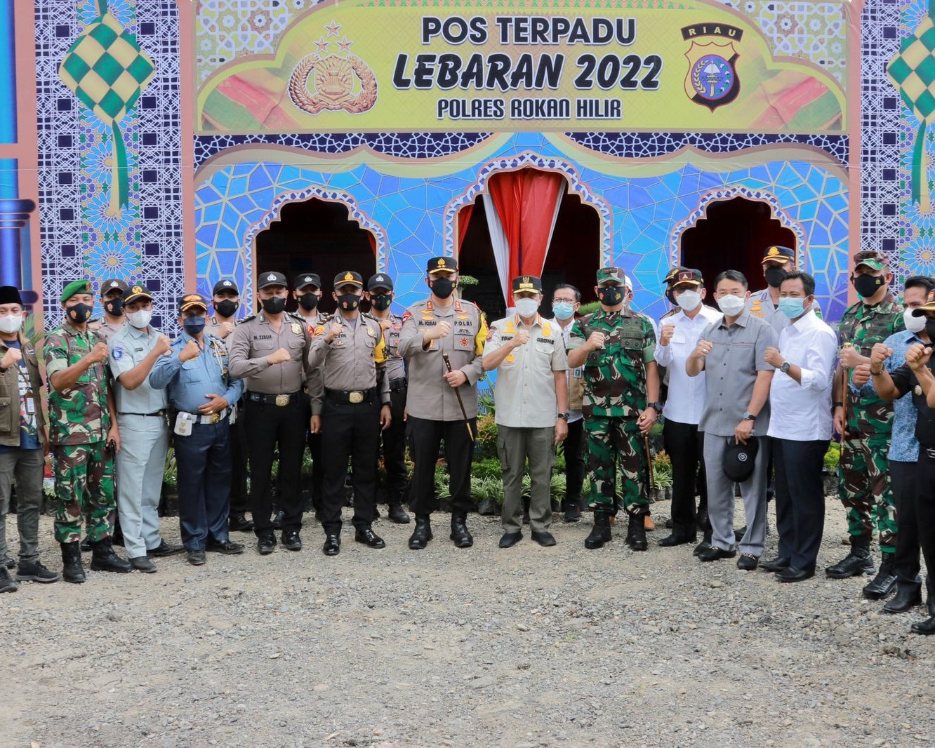 Bersama Forkopimda, Kapolda Riau Tinjau Pos Pelayanan Terpadu di Rohil: Saya Pastikan Kesiapan Personel