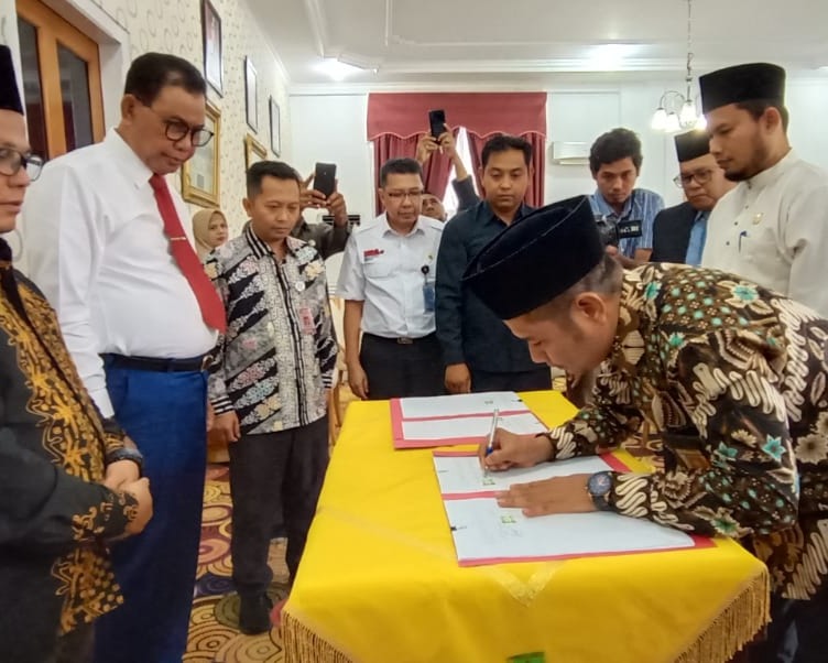Bawaslu Di 6 Kabupaten Tandatangani Dana Hibah Pilkada 2020