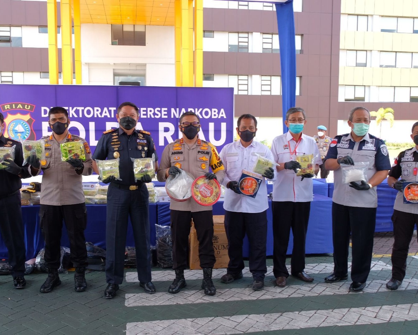 Amankan 117 Kg Sabu dan 1000 Pil Ekstasi Dari Jaringan Malaysia, Kapolda Riau: Kerjasama Menjadi Kunci Pemberantasan Narkoba