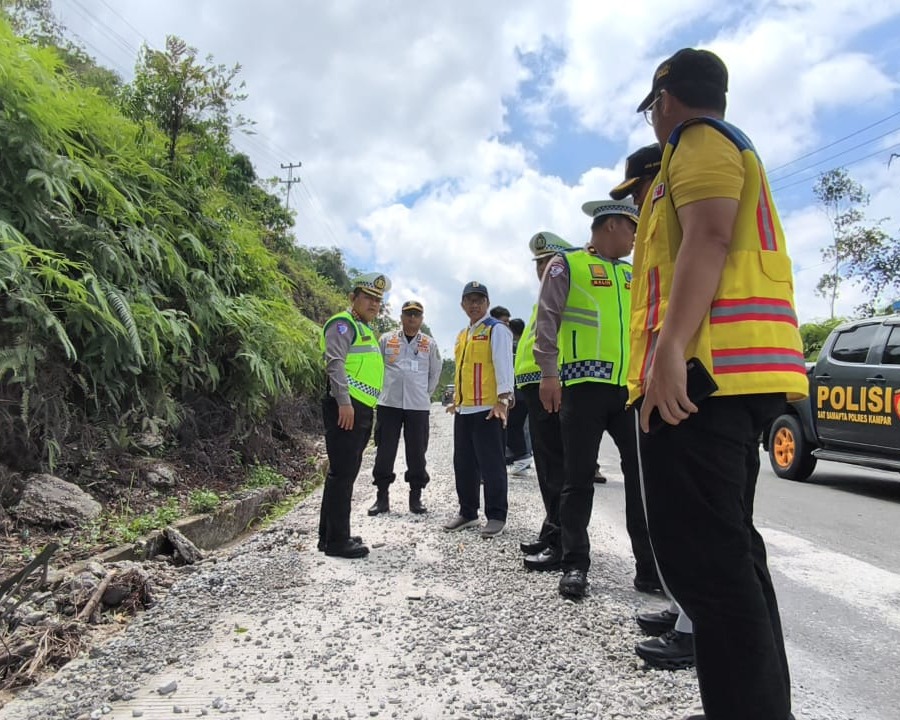 Pastikan Jalur Aman Nataru, Ditlantas Polda Riau Tinjau Pendakian Panorama Kampar