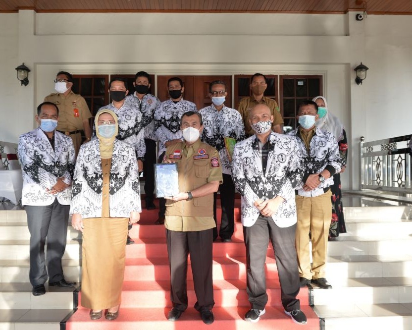 Gubri Apresiasi Para Guru di Provinsi Riau Membuat Aplikasi Bantu Guru