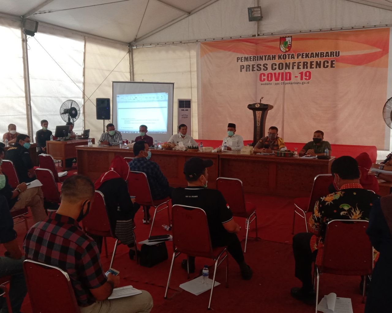 Kasdim 0301/Pekanbaru Hadiri Rapat Tim Gugus Tugas Percepatan Penanganan Covid-19