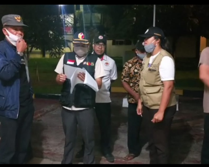 Tim Patroli Money Politic Bawaslu Inhu Menemukan 146 lembar Amplop Berisikan Uang 50.000 Rupiah