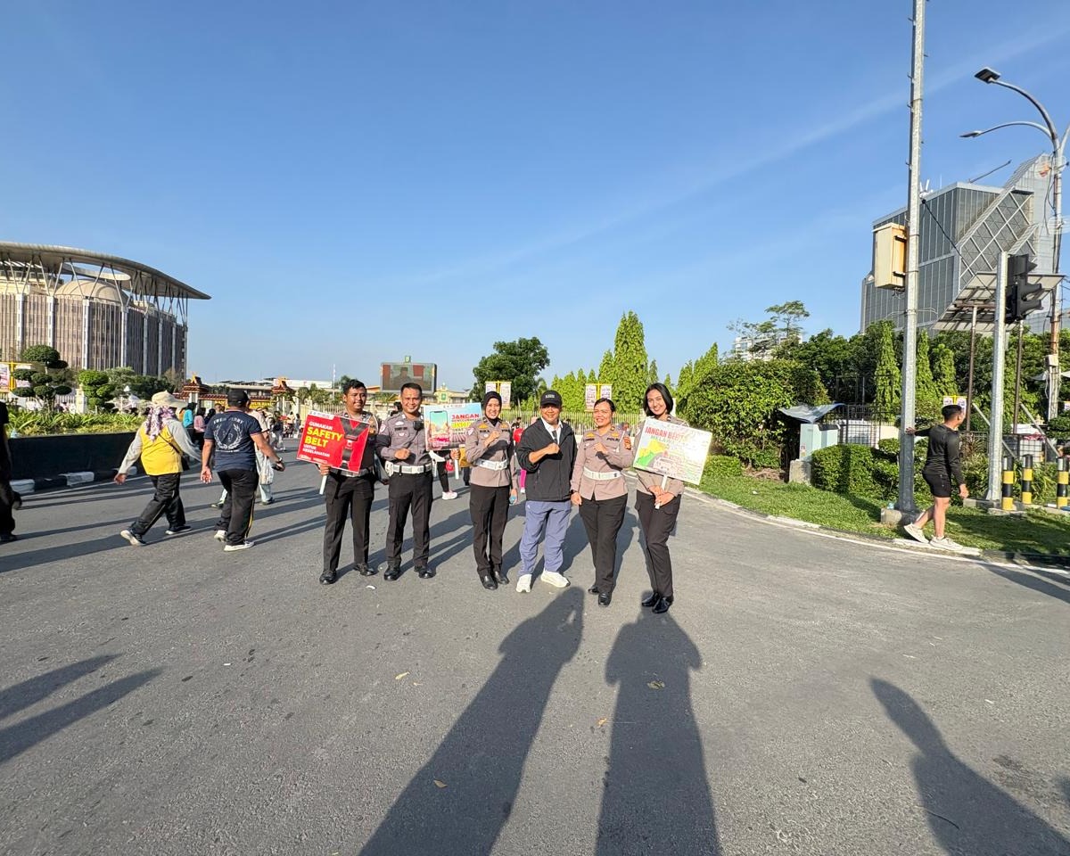 Ditlantas Polda Riau Menyapa Masyarakat CFD, Ajak Warga Wujudkan Tertib dan Aman Berlalu Lintas