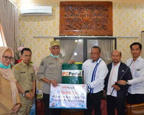 Bantuan Terus Mengalir, GM Pelindo II Wardoyo, Senang Dapat Membantu dan Bersinergi Dengan Pemko Padang Dalam Pencegahan Covid-19