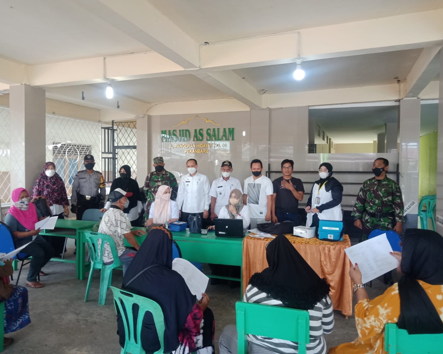 Babinsa Kodim 0301/PBR Monitoring Vaksinasi Bagi Lansia di Kelurahan Kotabaru