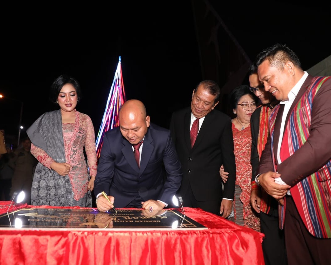 Ramainya Pengunjung Taman Kota Tarutung Berdampak Bagi Peningkatan Perekonomian Pedagang Kecil