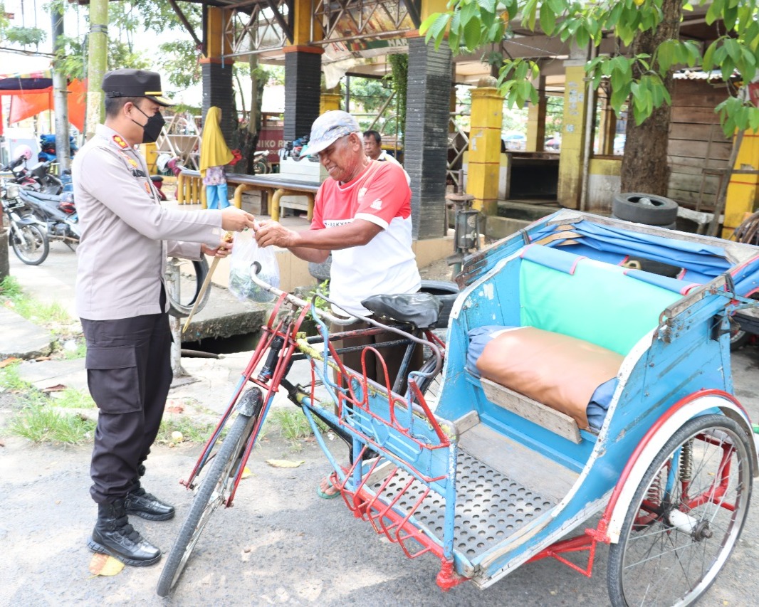 Kapolres Inhu Tinjau Dan Panen Di Kampung Tangguh Nusantara Talang Jerinjing