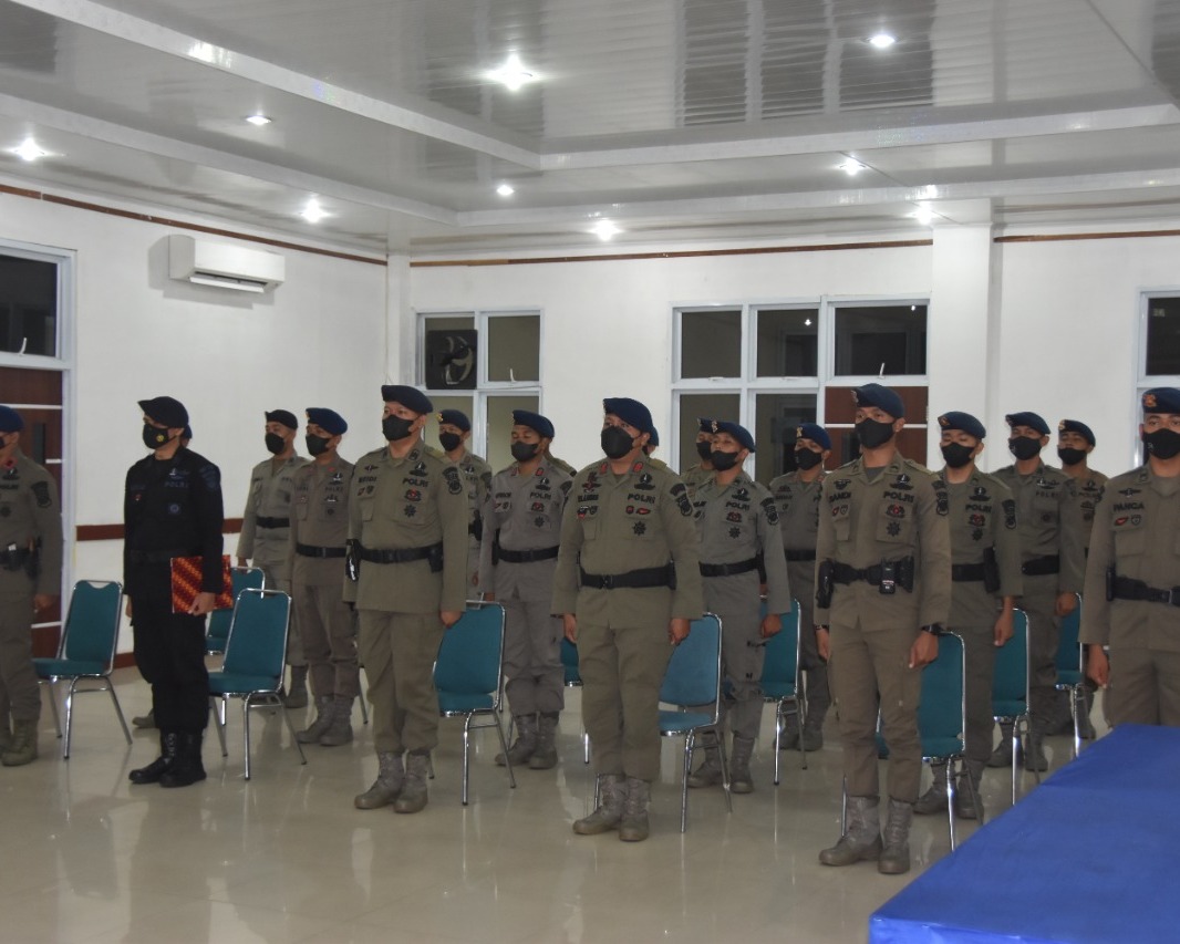 Satbrimob Polda Riau Gelar Upacara Pembukaan Latihan Pemeliharaan dan Peningkatan Kemampuan Wanteror Bagi Personel