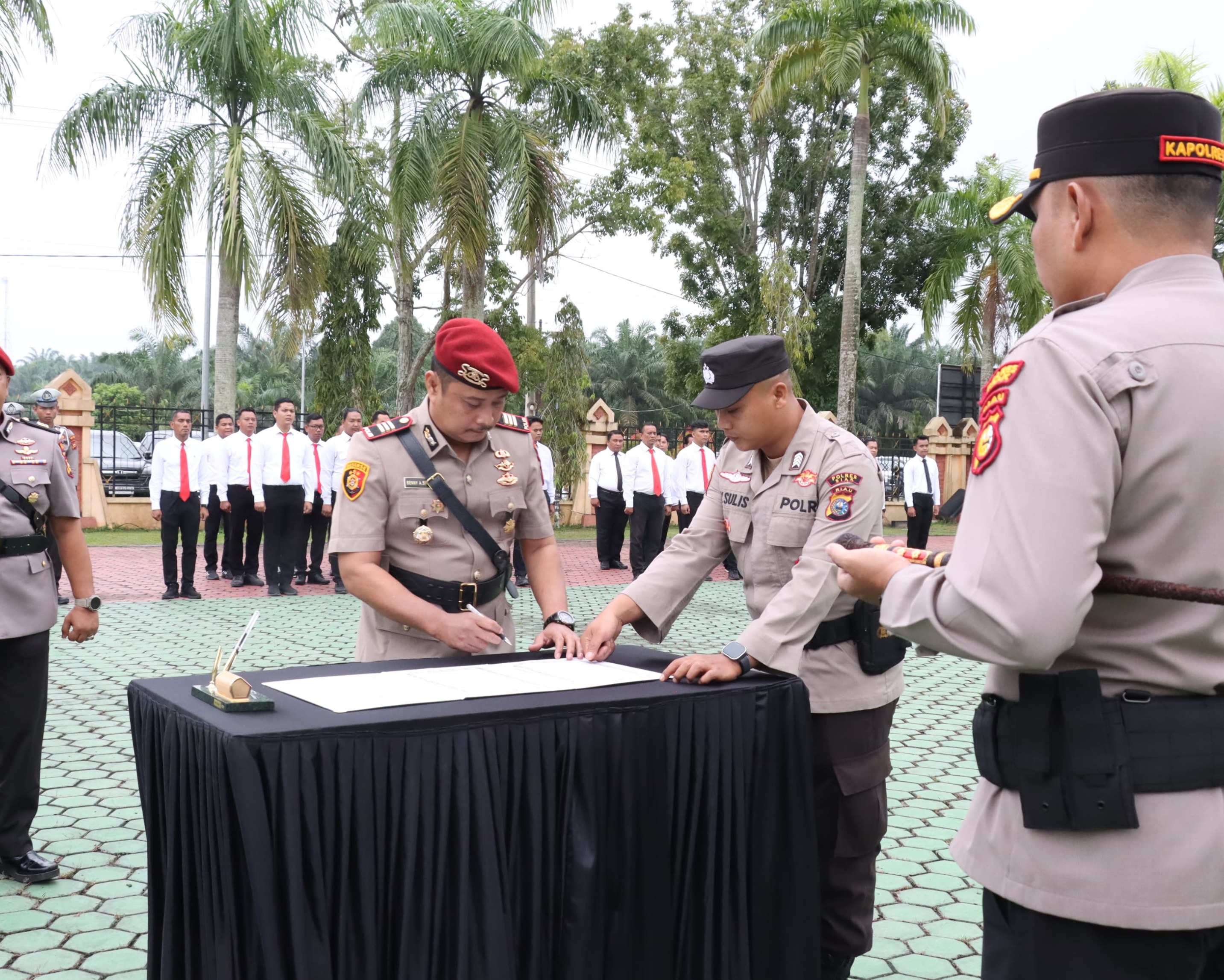 Polres Siak Gelar Sertijab Kasatresnarkoba, Kapolres Tekankan Komitmen Perang Melawan Narkoba