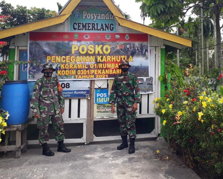Babinsa Kodim 0301/PBR Bersama Masyarakat Peduli Api Kembali Lakukan Patroli dan Sosialisasi Karhutla