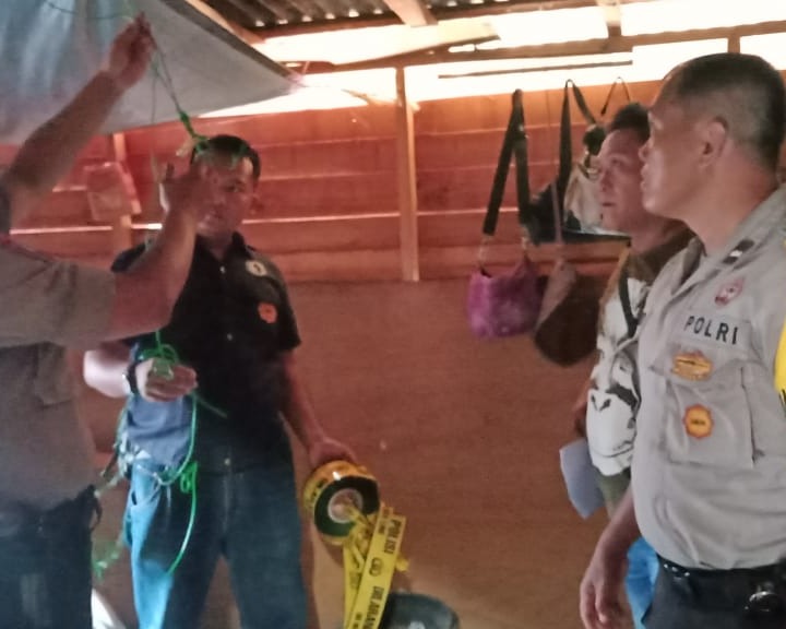 Pacar Datang, RH Gantung Diri dalam Kamar